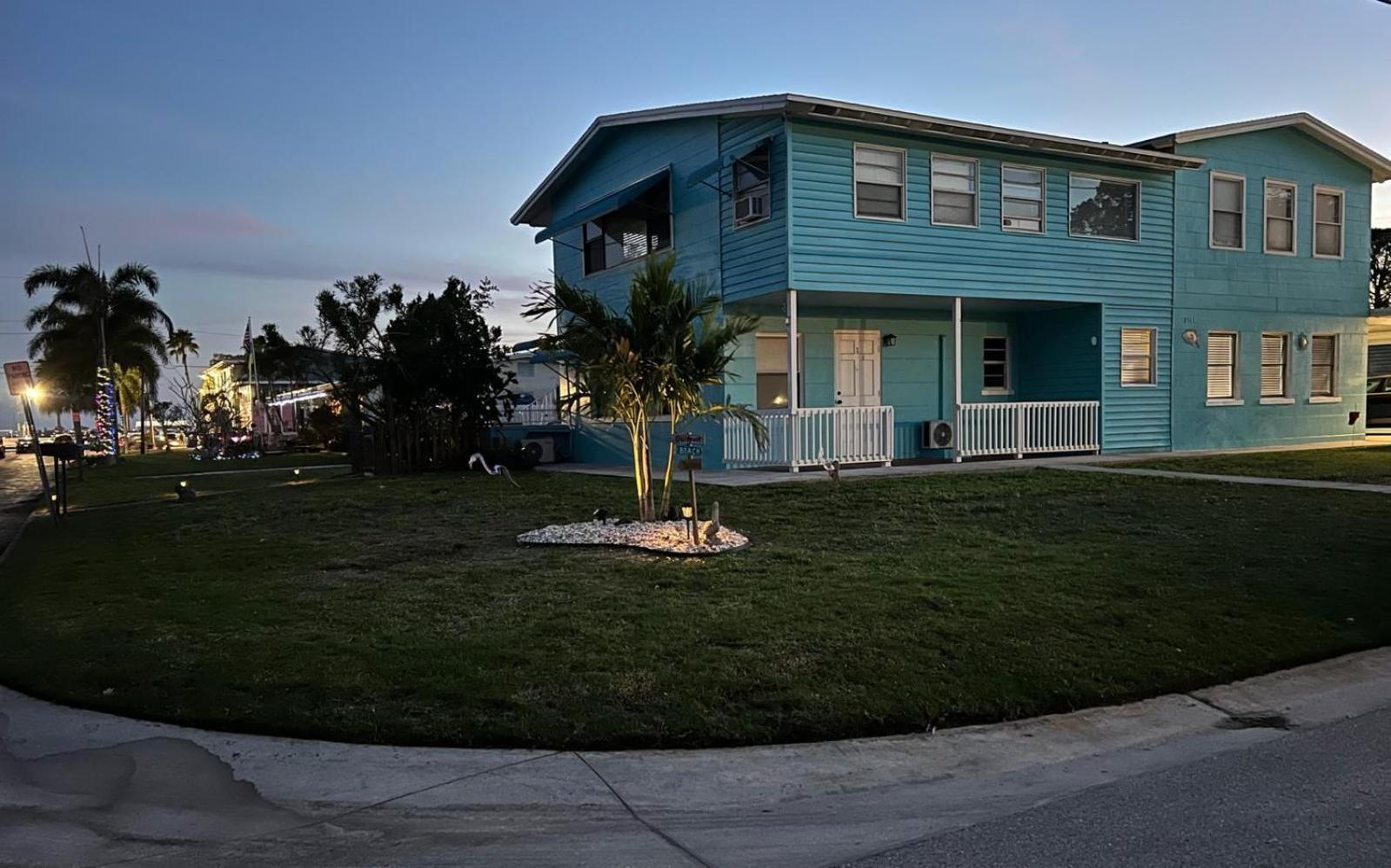 Lovely Vacation Home 1 Block From Beach & Downtown Gulfport St. Petersburg Extérieur photo