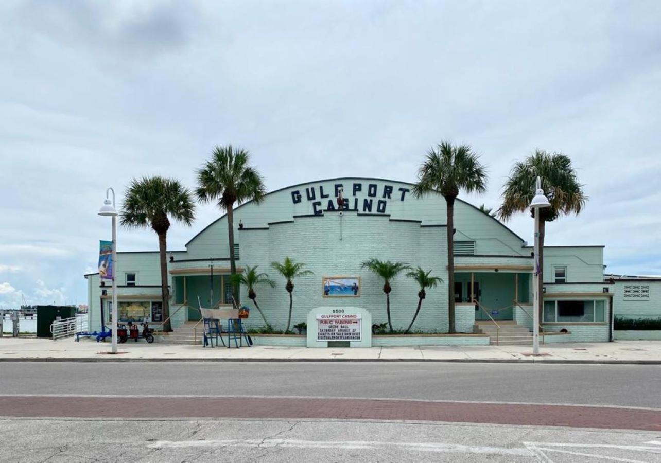 Lovely Vacation Home 1 Block From Beach & Downtown Gulfport St. Petersburg Extérieur photo